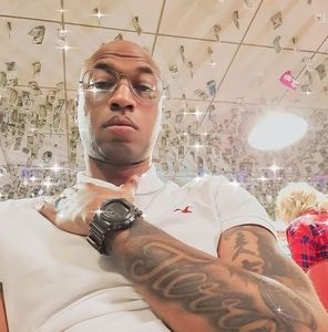 Meet your Posher, James